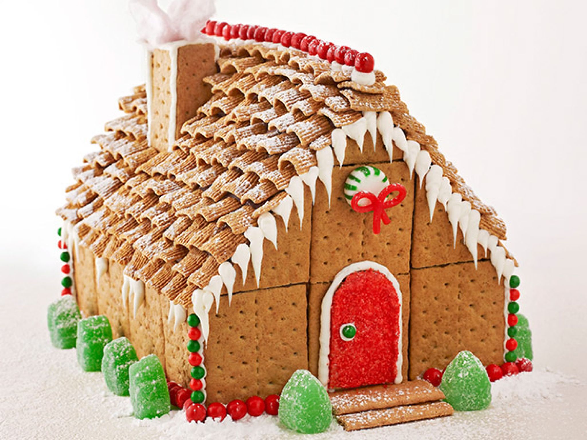 fnm 120113 gingerbread house cake recipe s4x3.jpg.rend.sniipadlarge